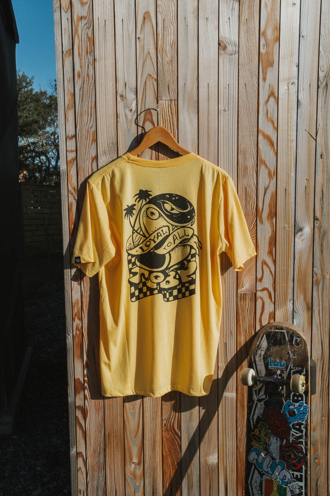 Remera Mangas Cortas - Serpiente