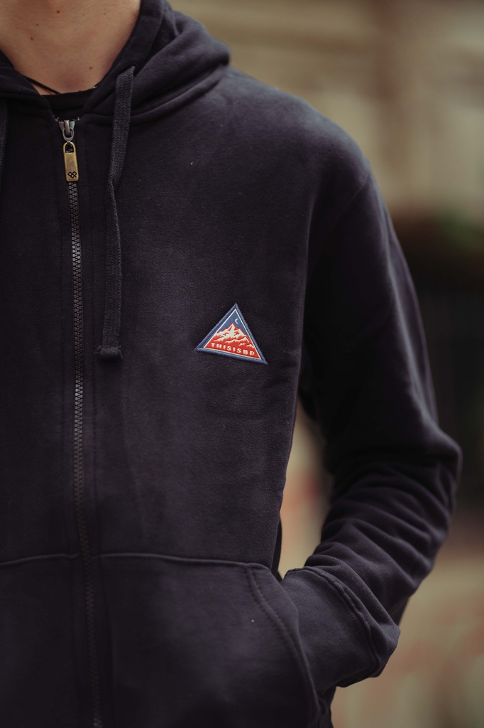 CAMPERA CANGURO - TRES ANGULOS