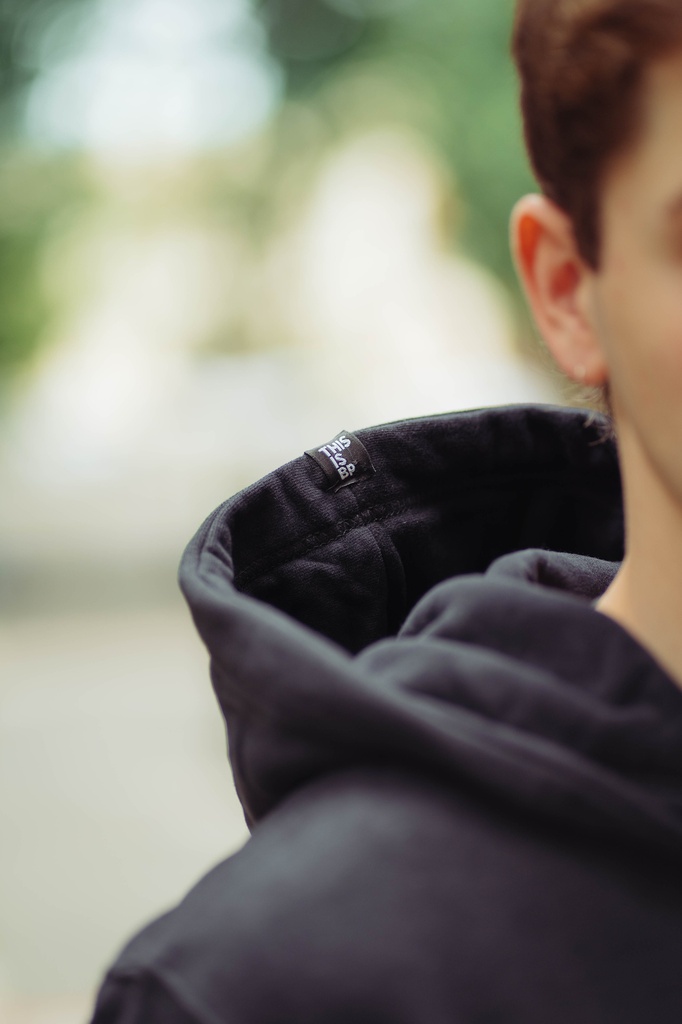 CAMPERA CANGURO - TRES ANGULOS