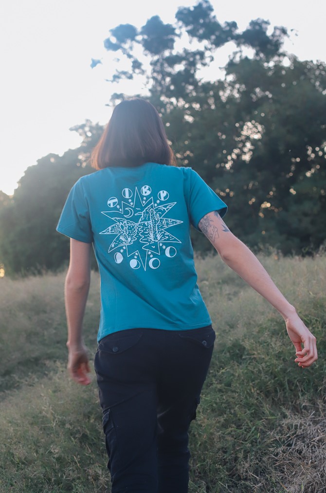 REMERA MANGA CORTA MUJER - CONSTELACIONES