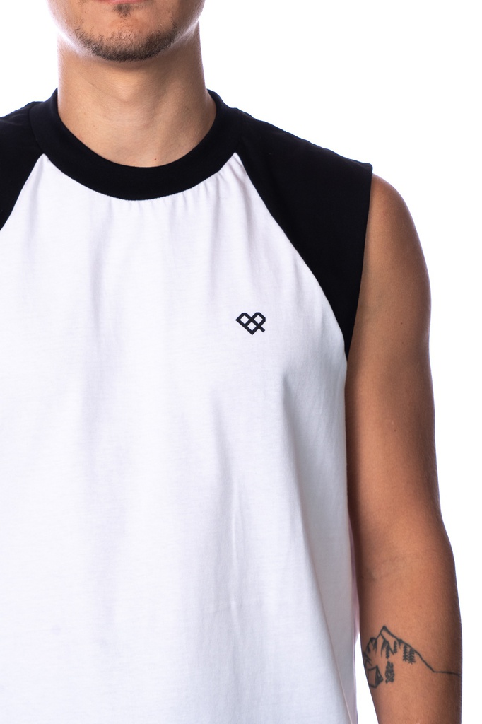 REMERA SIN MANGA RELAXED - MIKE