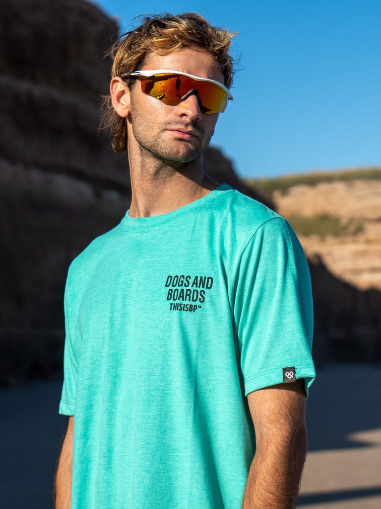 REMERA MANGA CORTA - DOGS & BOARDS