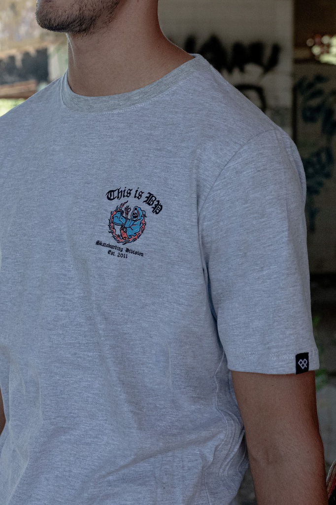 REMERA MC - CORE
