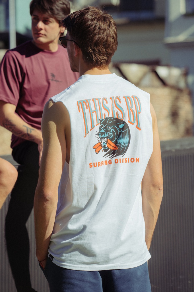 REMERA SM - GARRAS