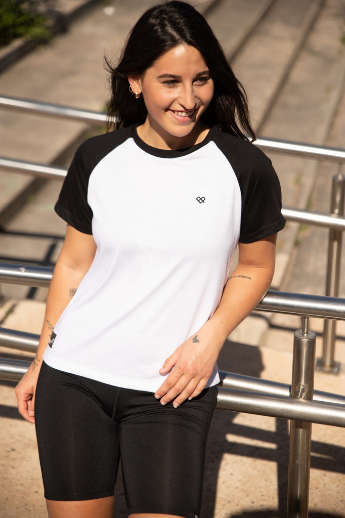 REMERA MANGA CORTA MUJER - RANGLAN T