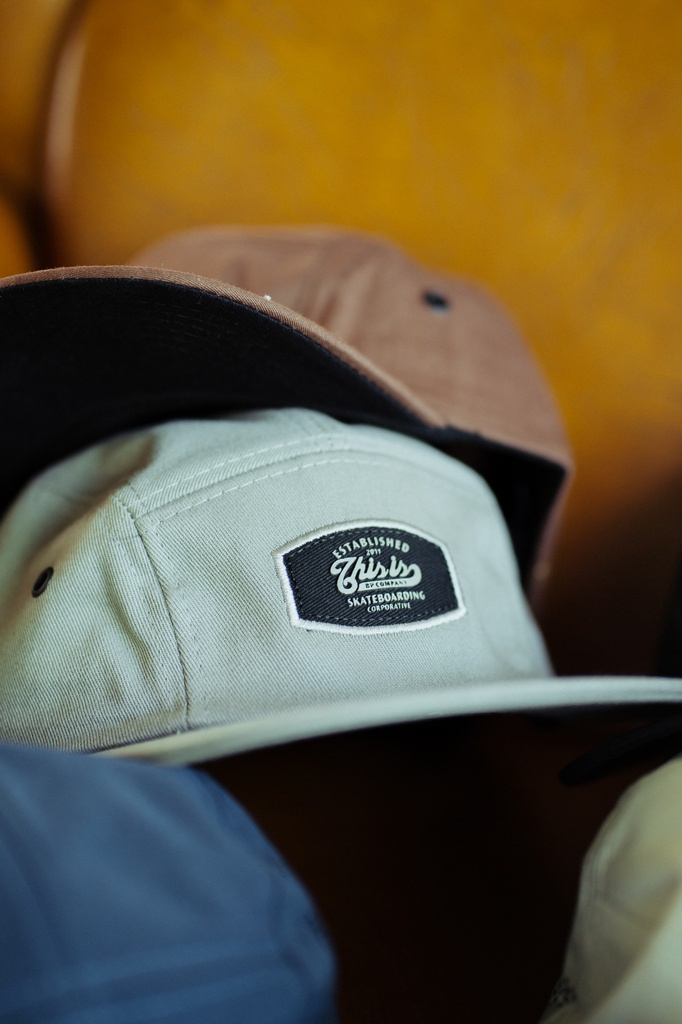 GORRA 5 PANELES - FIVE P GREY