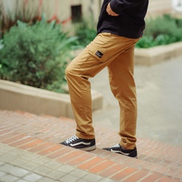 [083215087] PANTALON CARGO SLIM FIT - INDIO