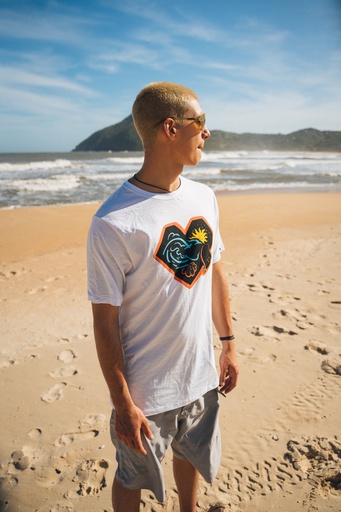 [031215H43] REMERA MC - CUTE